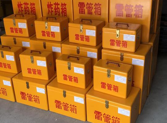 龙文玻璃钢雷管箱的使用寿命一般是多少？
